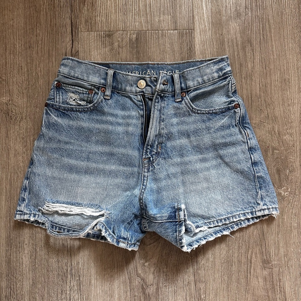 American Eagle Outfitters Women's Blue Denim Shorts